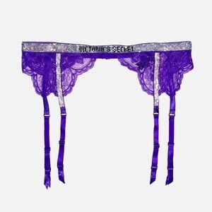 Victoria’s Secret shine strap garter